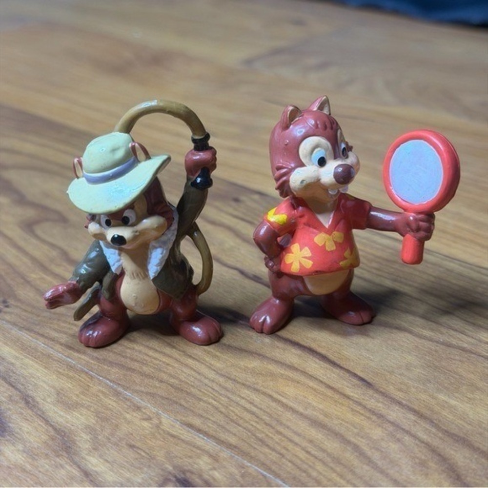 Chip 'n Dale Rescue Rangers Figurines Chip Indiana Jones Dale Hawaiian Shirt PVC - Picture 4 of 10